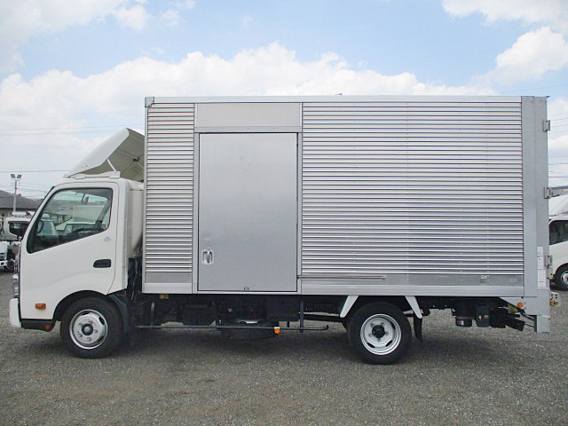 トヨタダイナアルミバン小型（2t・3t）[写真08]