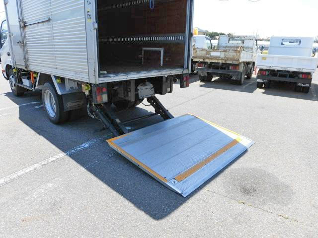 日野デュトロアルミバン小型（2t・3t）[写真16]