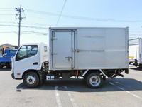 日野デュトロアルミバン小型（2t・3t）[写真05]