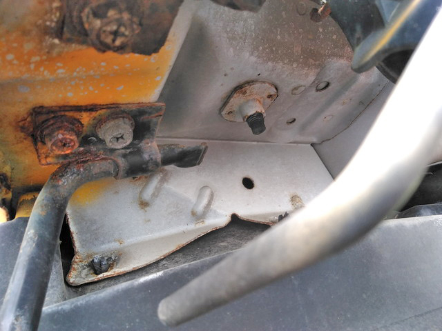 いすゞエルフクレーン3段小型（2t・3t）[写真21]