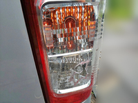 トヨタハイエースバン小型（2t・3t）[写真06]