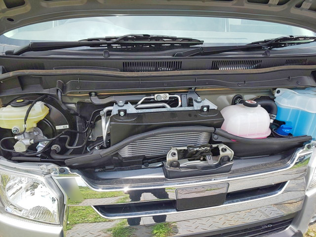 トヨタハイエースバン小型（2t・3t）[写真07]