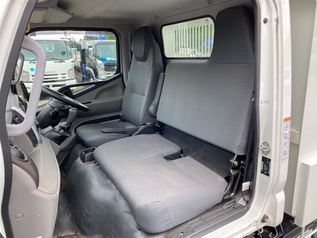 三菱ふそうキャンターダンプ小型（2t・3t）[写真29]