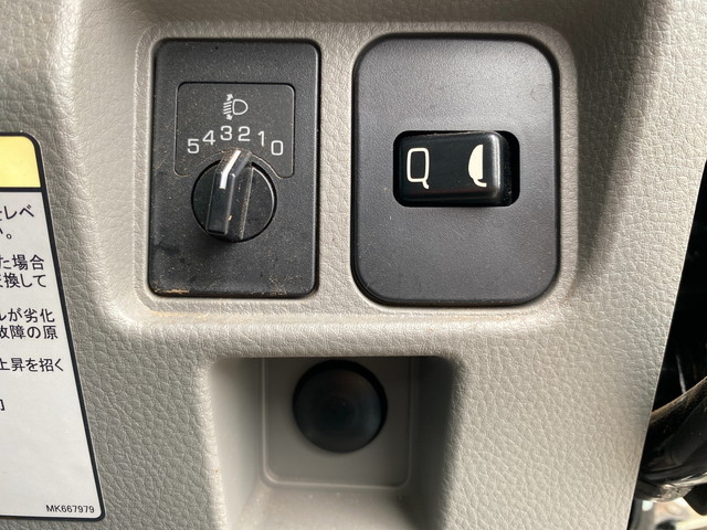 三菱ふそうキャンターダンプ小型（2t・3t）[写真35]