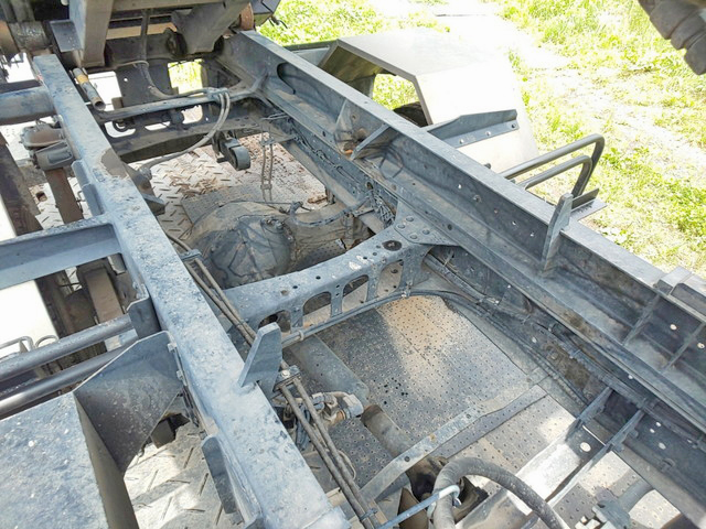 三菱ふそうファイターアームロール中型（4t）[写真18]