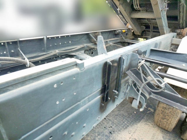 三菱ふそうファイターアームロール中型（4t）[写真21]