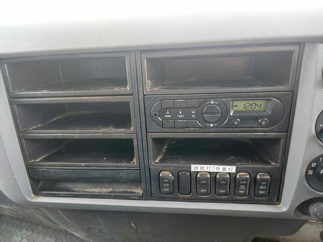 三菱ふそうファイターアームロール中型（4t）[写真32]