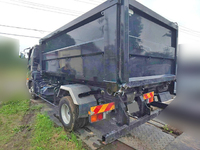 三菱ふそうファイターアームロール中型（4t）[写真03]