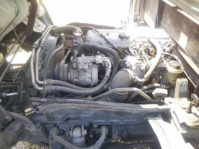 トヨタダイナ幌ウイング小型（2t・3t）[写真16]