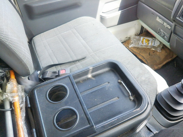 トヨタダイナ幌ウイング小型（2t・3t）[写真20]