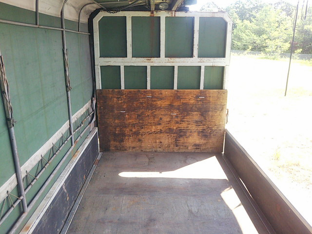 トヨタダイナ幌ウイング小型（2t・3t）[写真06]