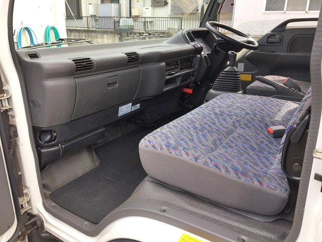 いすゞエルフクレーン6段小型（2t・3t）[写真34]