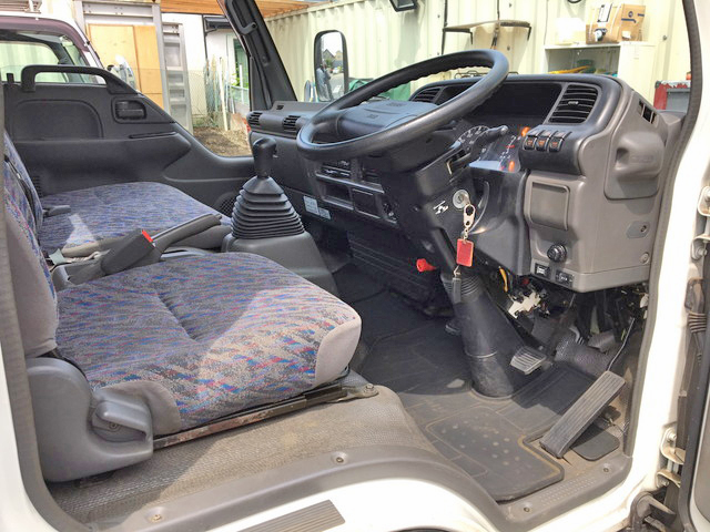 いすゞエルフクレーン6段小型（2t・3t）[写真35]