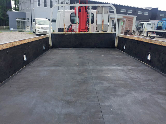 いすゞエルフユニック4段小型（2t・3t）[写真13]