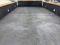 いすゞエルフユニック4段小型（2t・3t）[写真15]