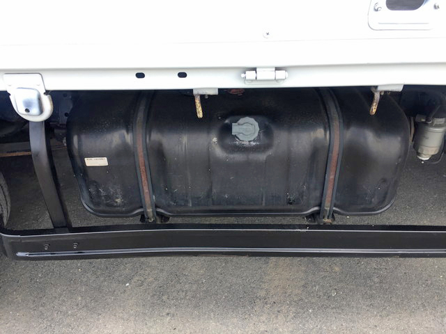 いすゞエルフユニック4段小型（2t・3t）[写真21]