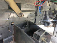 いすゞエルフユニック4段小型（2t・3t）[写真22]