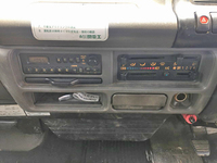 いすゞエルフユニック4段小型（2t・3t）[写真38]