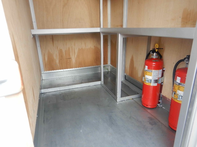 日産アトラスパネルバン小型（2t・3t）[写真14]