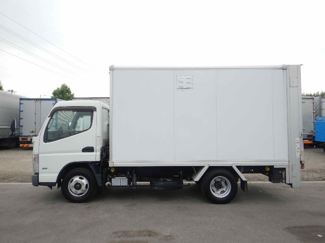 日産アトラスパネルバン小型（2t・3t）[写真03]