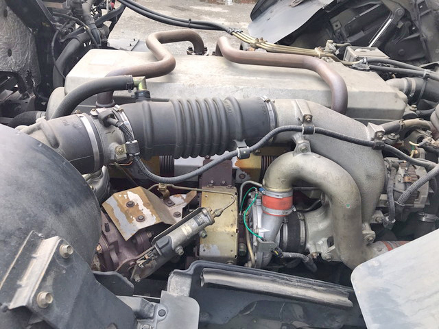 日野プロフィアトレーラーヘッド（トラクターヘッド）大型（10t）[写真22]