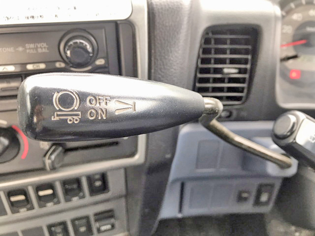 日野プロフィアトレーラーヘッド（トラクターヘッド）大型（10t）[写真38]