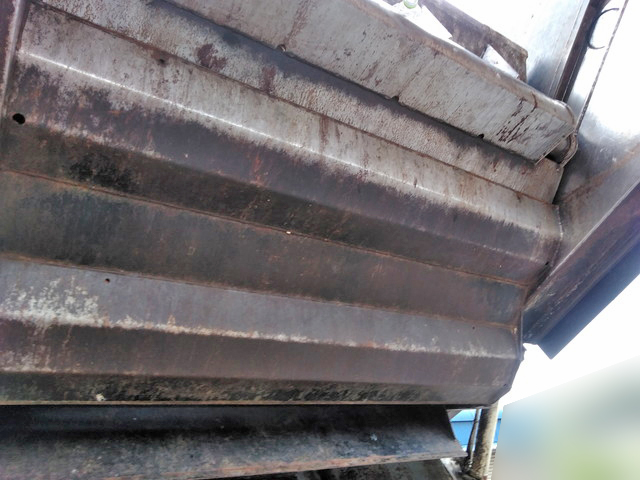 いすゞエルフパッカー車（塵芥車）小型（2t・3t）[写真10]