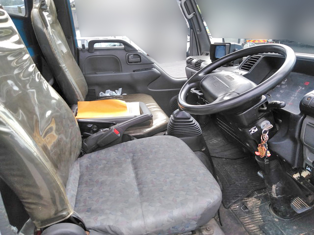 いすゞエルフパッカー車（塵芥車）小型（2t・3t）[写真25]