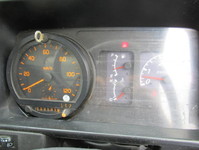 いすゞエルフアルミバン小型（2t・3t）[写真11]