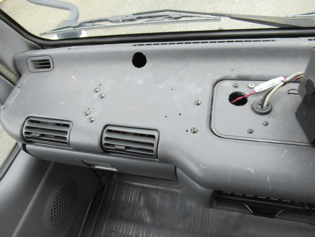 いすゞエルフアルミバン小型（2t・3t）[写真15]