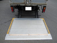 いすゞエルフアルミバン小型（2t・3t）[写真19]