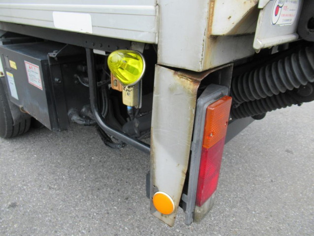 いすゞエルフアルミバン小型（2t・3t）[写真25]