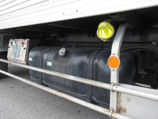 いすゞエルフアルミバン小型（2t・3t）[写真31]