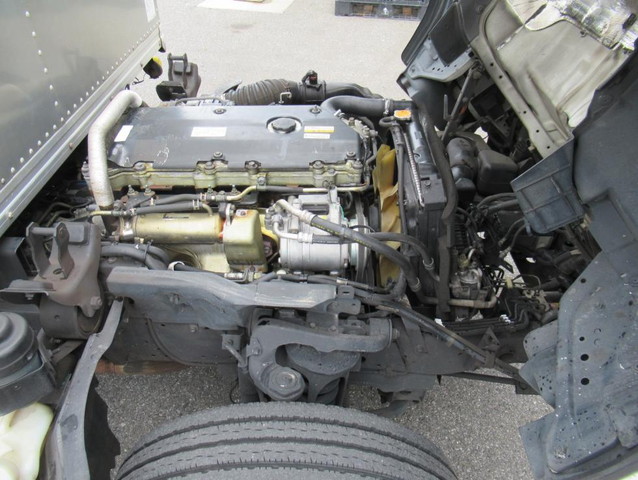 いすゞエルフアルミバン小型（2t・3t）[写真36]