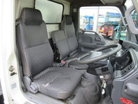 いすゞエルフアルミバン小型（2t・3t）[写真07]