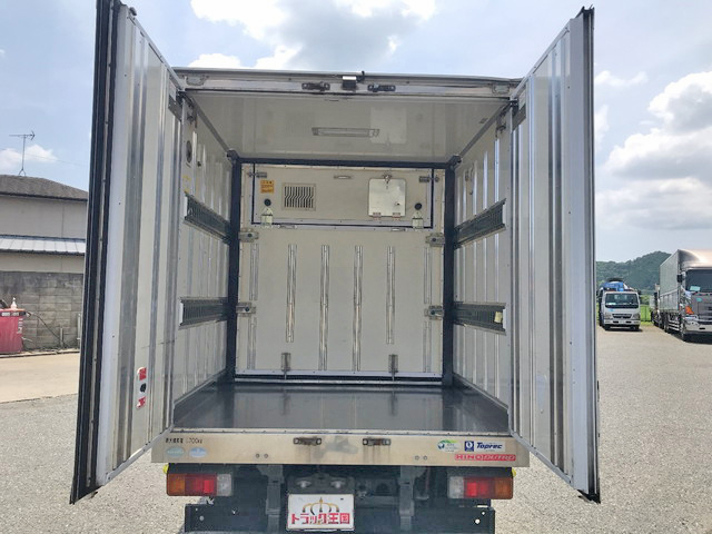 日野デュトロ冷凍車（冷蔵車）小型（2t・3t）[写真11]