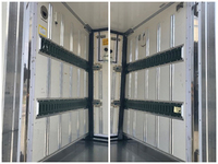 日野デュトロ冷凍車（冷蔵車）小型（2t・3t）[写真13]