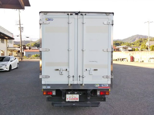 日野デュトロ冷凍車（冷蔵車）小型（2t・3t）[写真09]