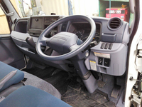 三菱ふそうキャンター幌ウイング小型（2t・3t）[写真29]