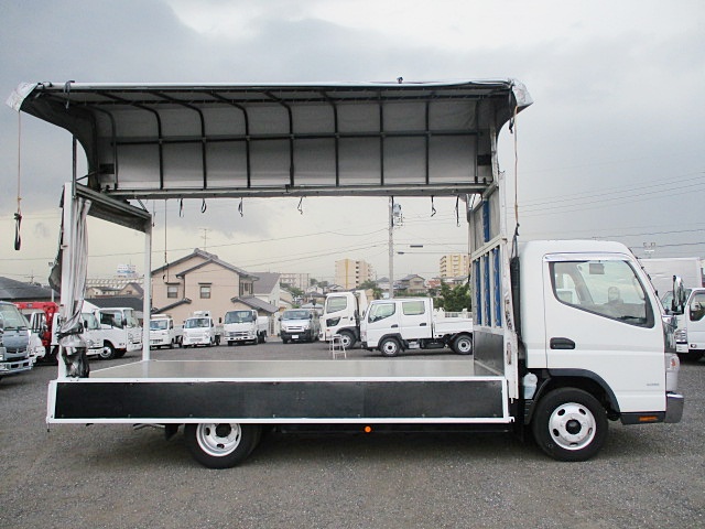 三菱ふそうキャンター幌ウイング小型（2t・3t）[写真07]