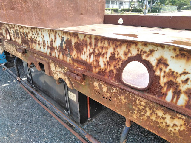 三菱ふそうファイターセルフクレーン3段中型（4t）[写真10]