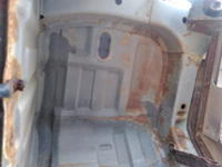 三菱ふそうファイターセルフクレーン3段中型（4t）[写真19]