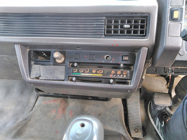 三菱ふそうファイターセルフクレーン3段中型（4t）[写真26]