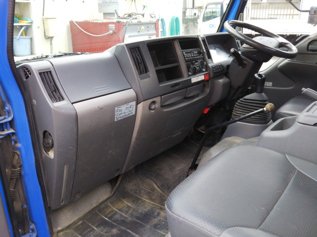 いすゞエルフミキサー車（コンクリートミキサー）小型（2t・3t）[写真32]