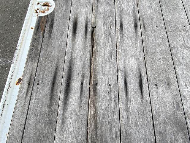 いすゞギガアルミブロック大型（10t）[写真10]