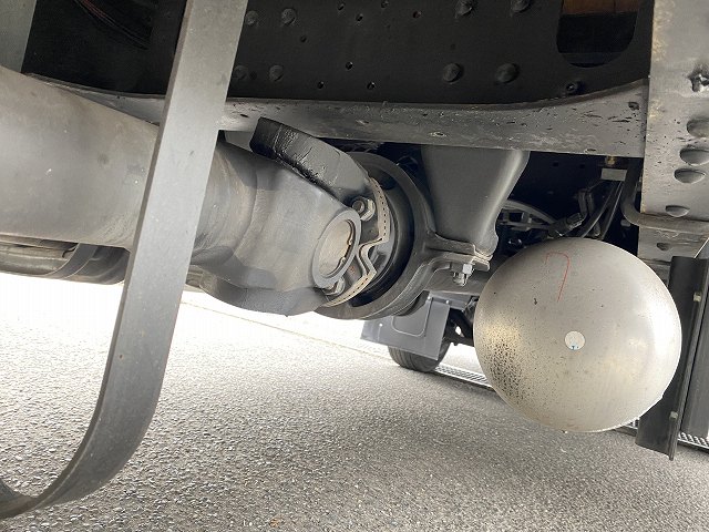 いすゞギガアルミブロック大型（10t）[写真14]