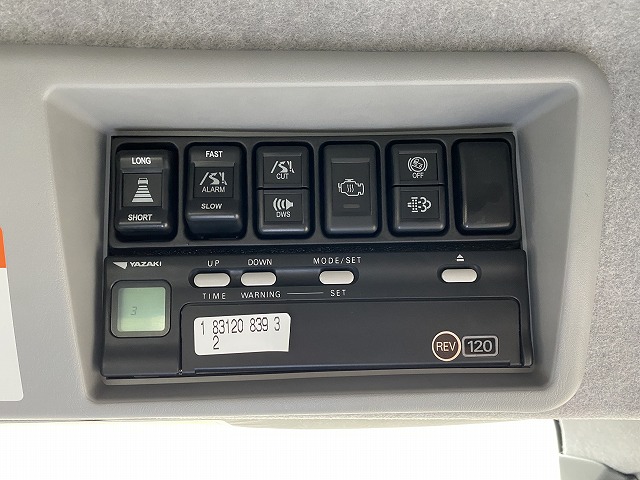 いすゞギガアルミブロック大型（10t）[写真25]