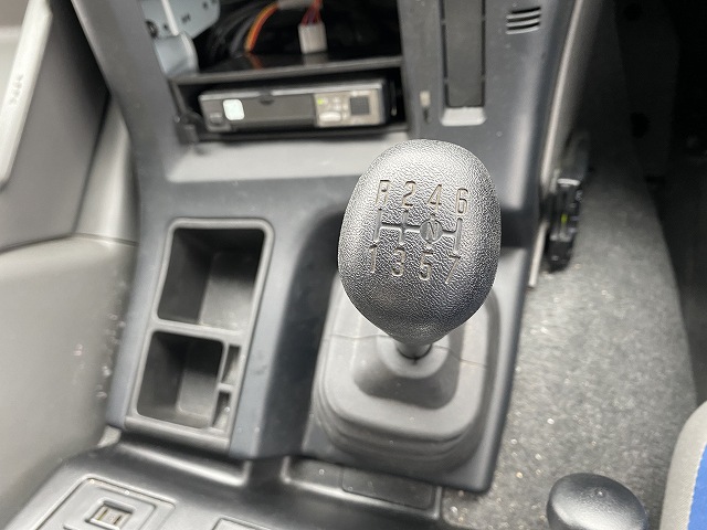 いすゞギガアルミブロック大型（10t）[写真28]