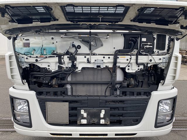 いすゞギガアルミブロック大型（10t）[写真31]