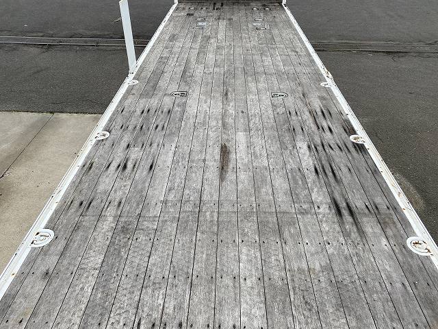 いすゞギガアルミブロック大型（10t）[写真09]